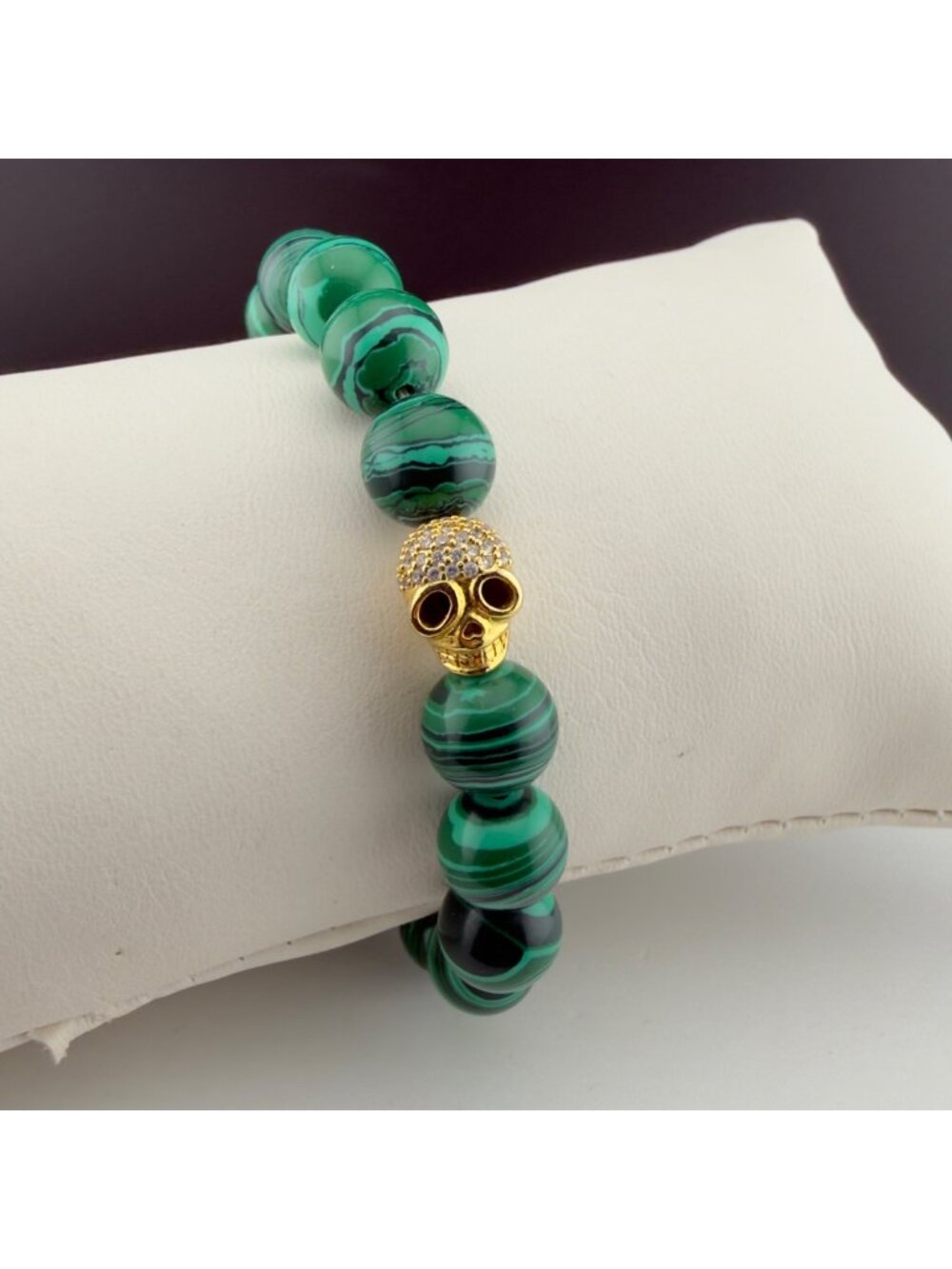 Green Beaded Bracelet Gold Tone Skull Charm Rhinestones Stretch